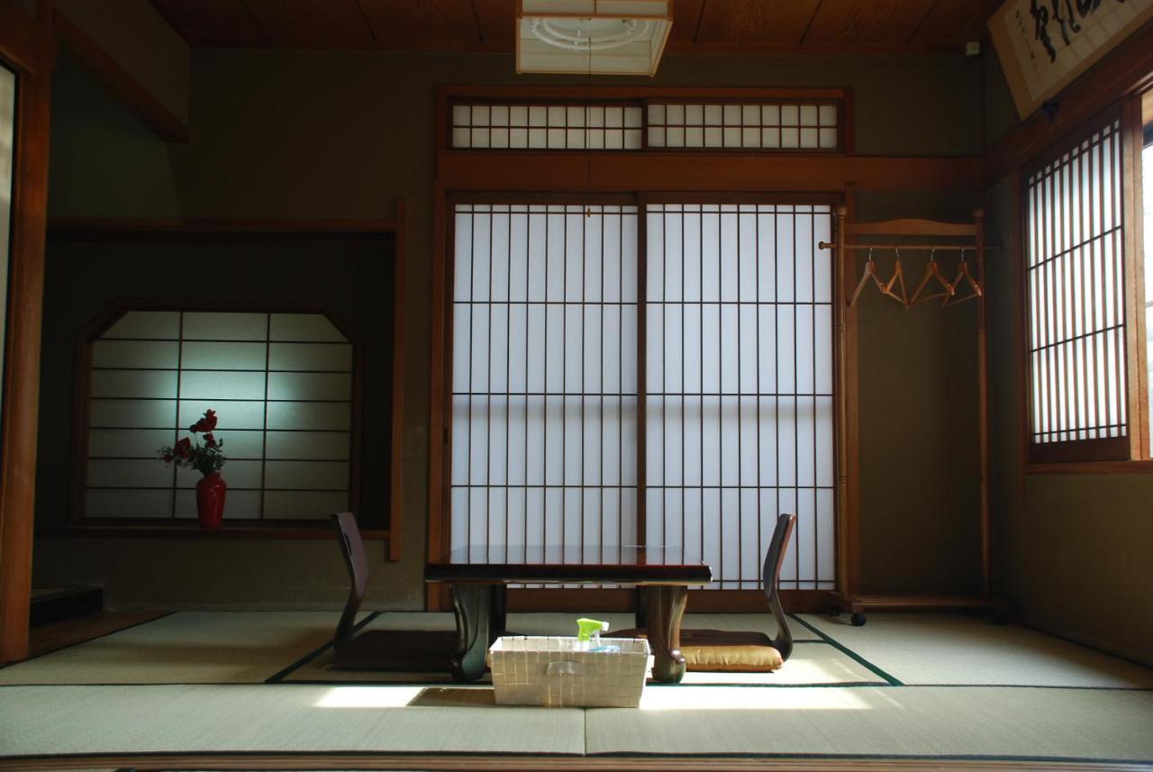 Tiny Guesthouse Umekoji 梅小路 Kioto Exterior foto