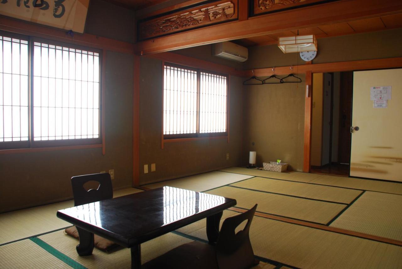 Tiny Guesthouse Umekoji 梅小路 Kioto Exterior foto